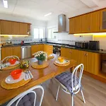 Mikasi Hills By Hello Homes Sitges Villa