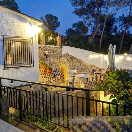 Villa Mikasi Hills By Hello Homes Sitges